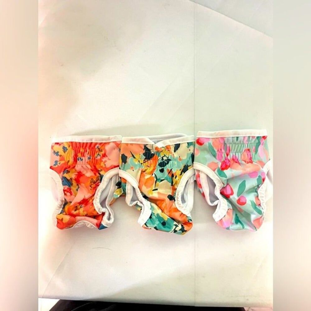 Dog training New female XS‎ 3pack multicolor diapers
